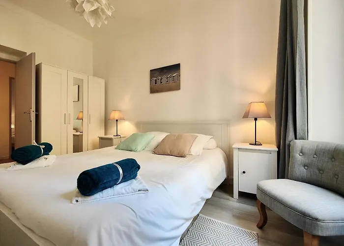 Le Cosy Meyerbeer By Guys