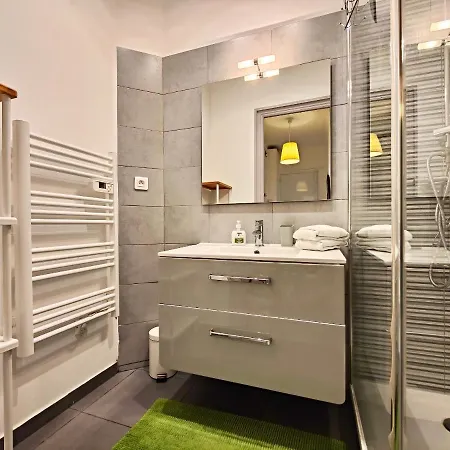 Le Cosy Meyerbeer By Guys Nice